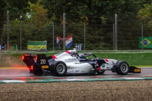 Read more about the article Zach David back at the front after FRECA summer break with 4th at Imola